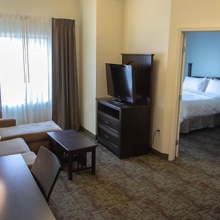 Staybridge Suites Minot, An Ihg Hotel Экстерьер фото