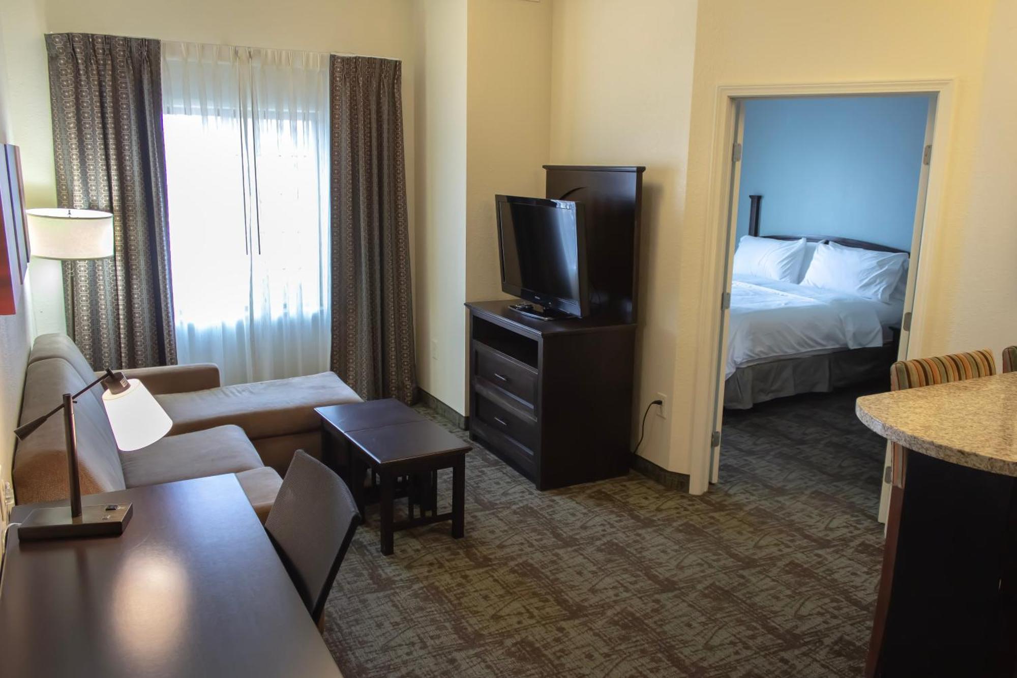 Staybridge Suites Minot, An Ihg Hotel Экстерьер фото